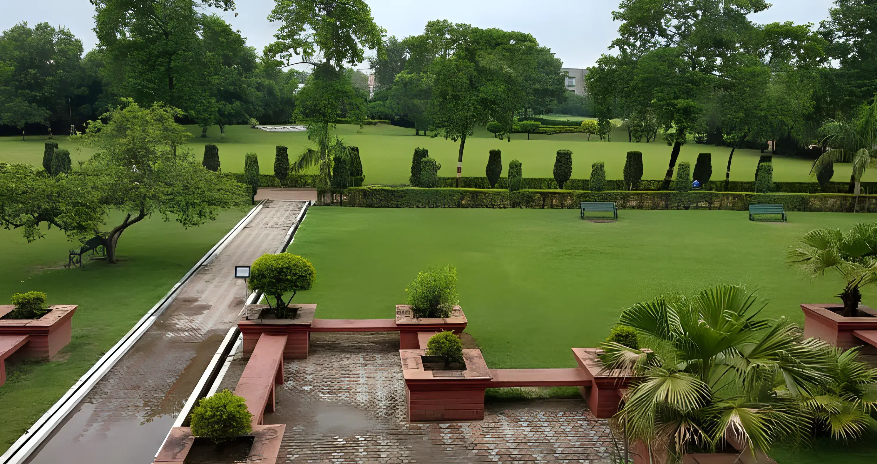 COER University campus photo 11